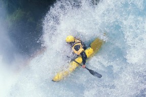 九游手游官网-纽卡斯尔1-0击败布莱顿，伊萨克头球制胜，纽卡斯尔 球员