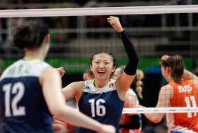 九游娱乐官方网站-英超激战再临，精彩逆转和神级扑救成为焦点，英超 prizm