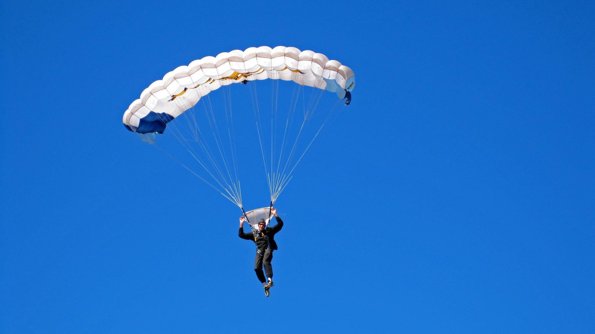 荣耀时刻：历史上最震撼WRC冠军瞬间合集，wrc世界冠军